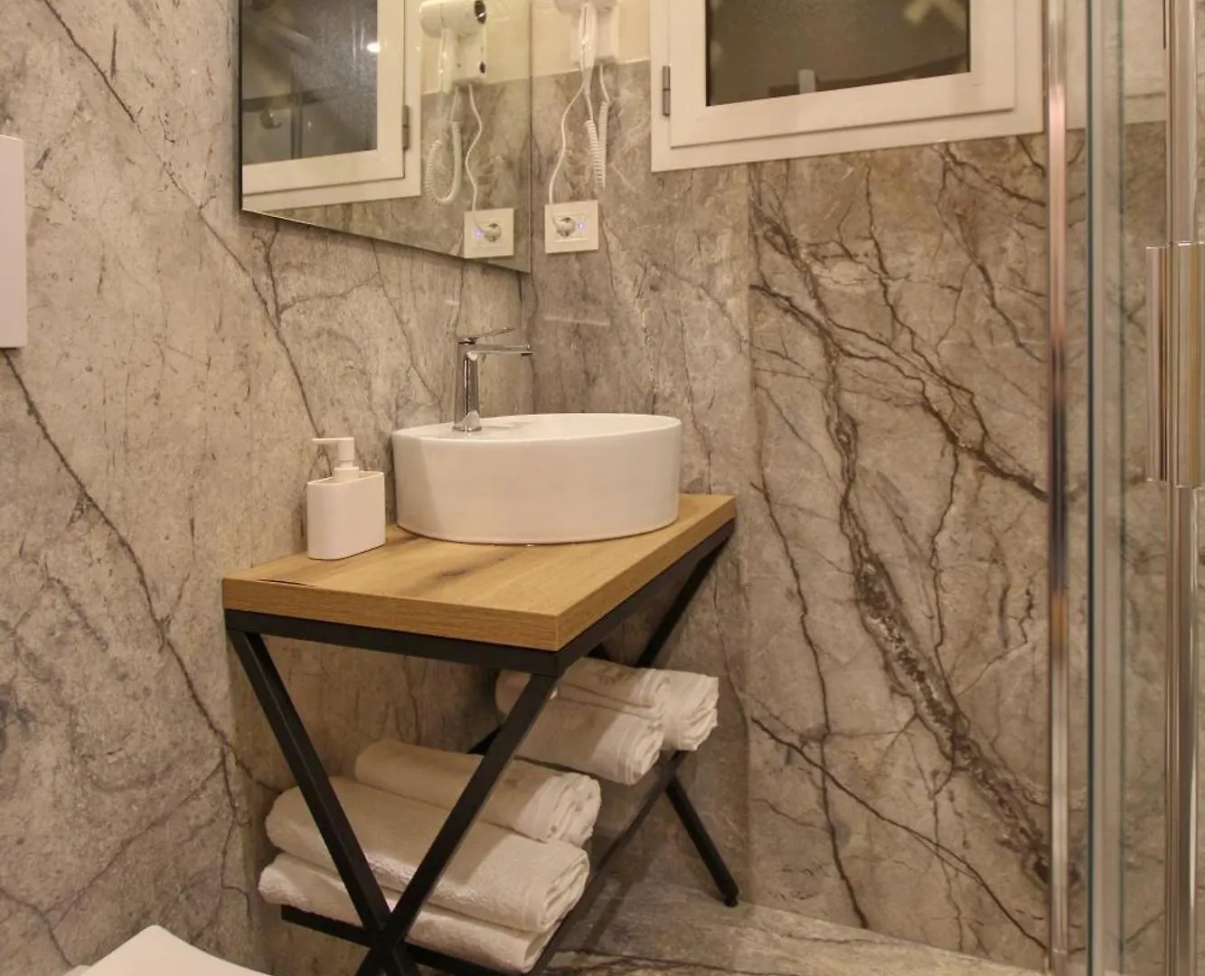 Dreaming Rome Suites