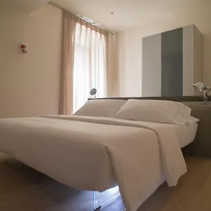 Design 2*, Verona Italia