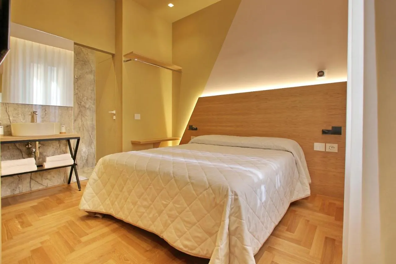 Dreaming Rome Suites Pensión