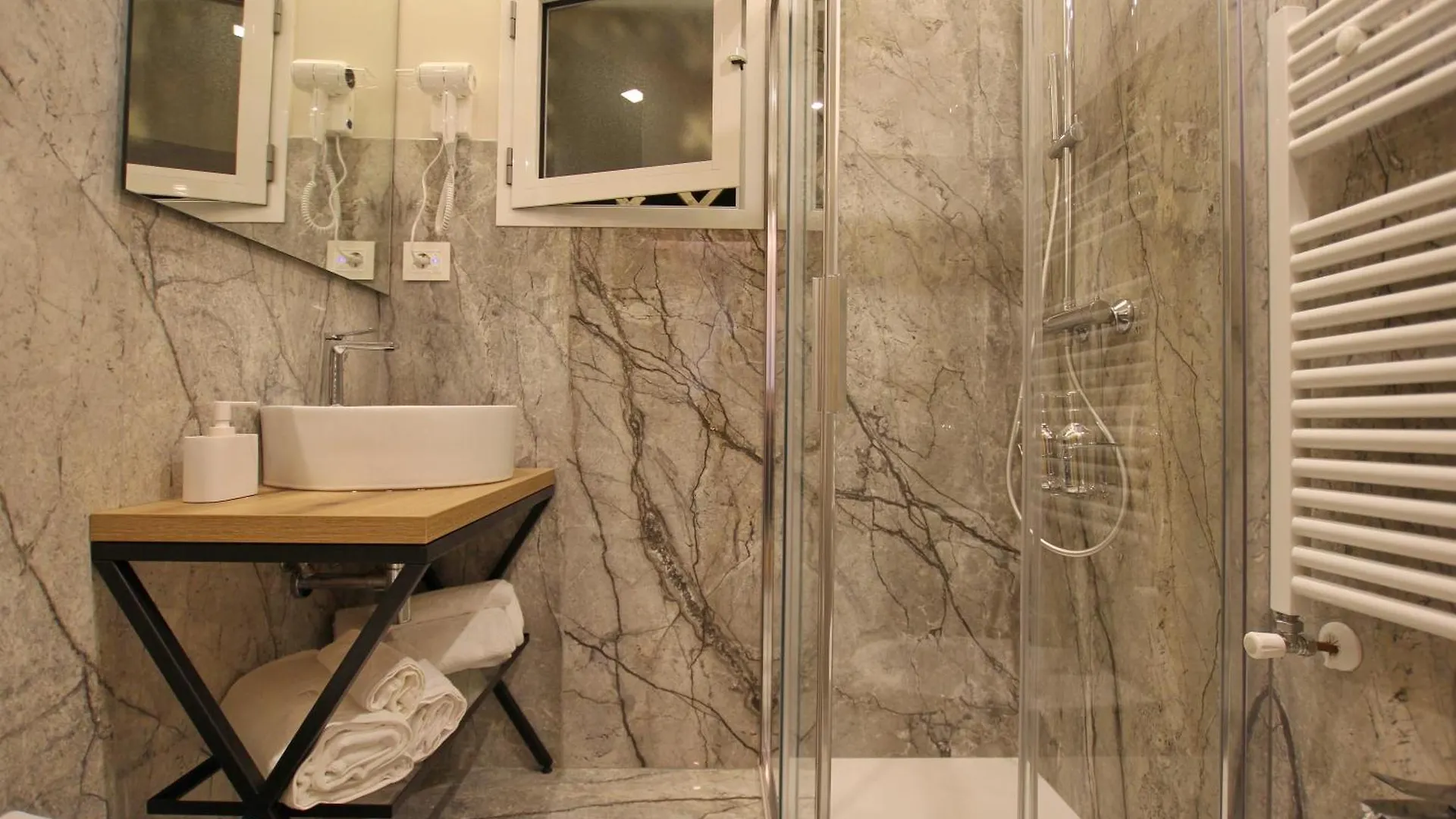 Dreaming Rome Suites Pensión
