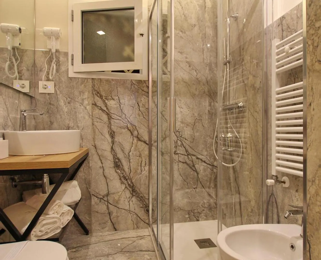 Dreaming Rome Suites Pensión